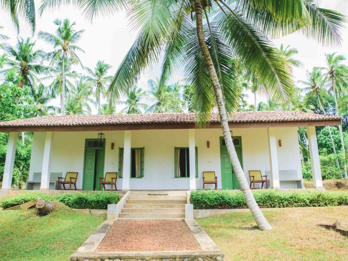 Thalpe Walawwa Heritage Villa Unawatuna Exterior photo